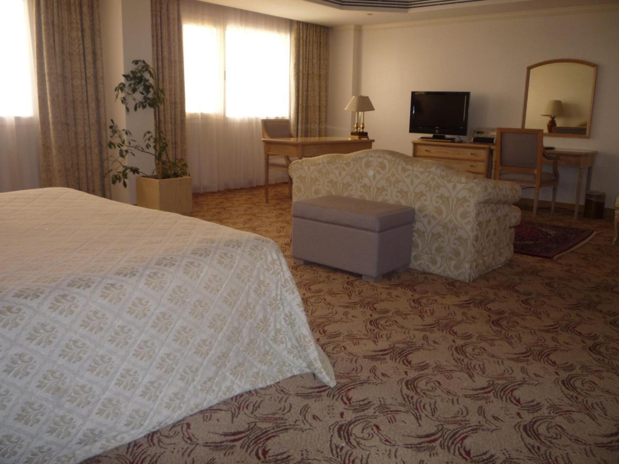 Hofuf Hotel Al-Ahsa Quarto foto